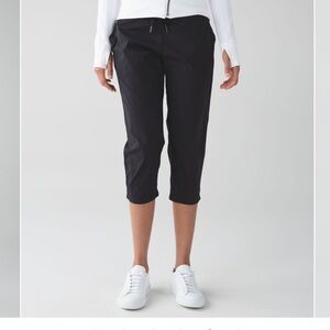 Lulu Lemon Studio Crop